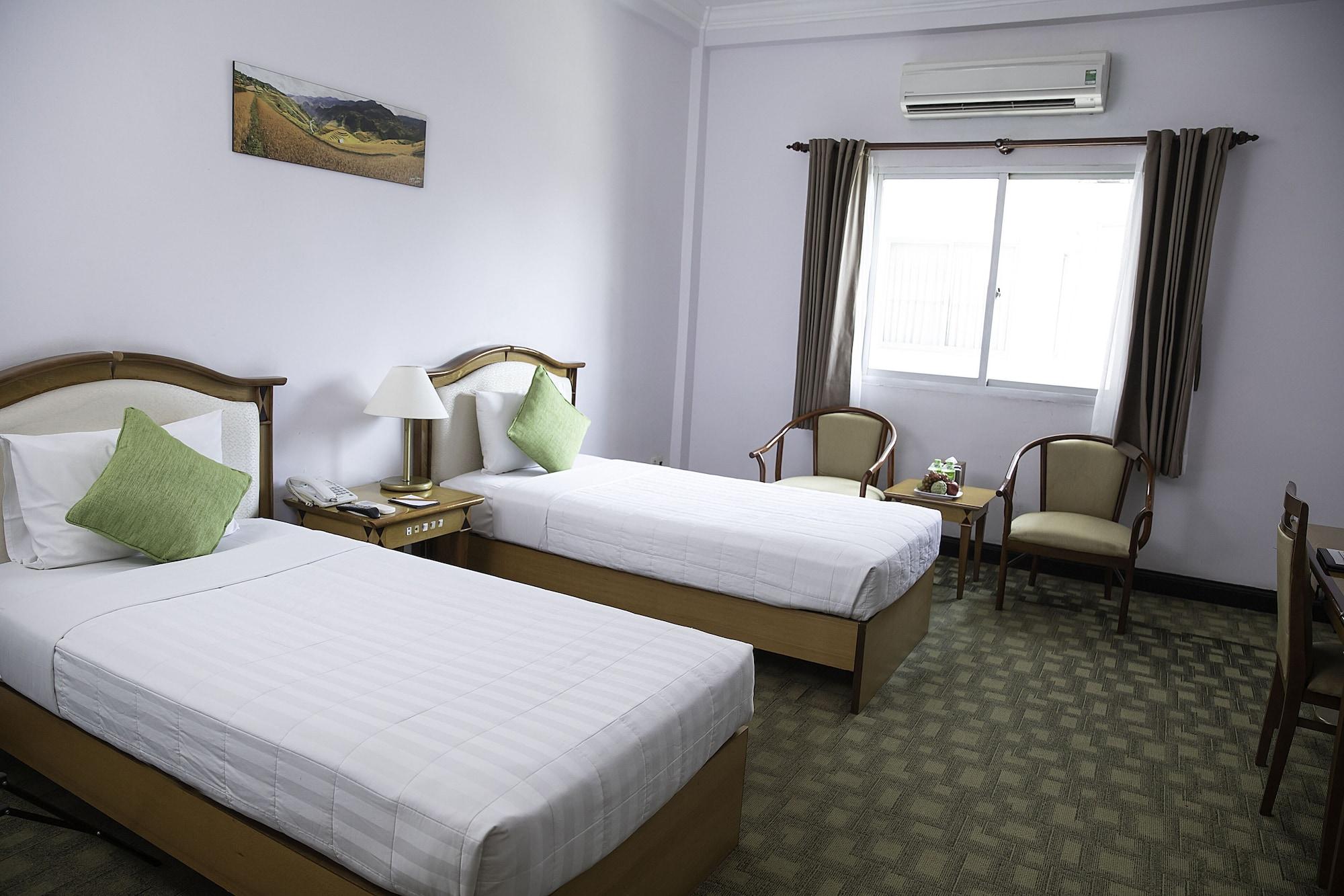 Liberty Hotel Saigon Parkview Ho-Chi-Minh-Stadt Exterior foto